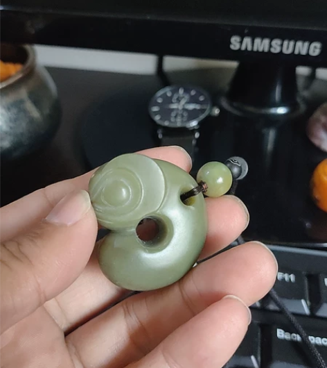 和田青玉古龙，1.6-3.1-3.7，微透...