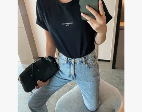 ?ADA MISS《三毛与荷西：撒哈拉的故...