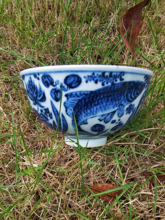 出克勤堂鱼藻纹大鸡心杯