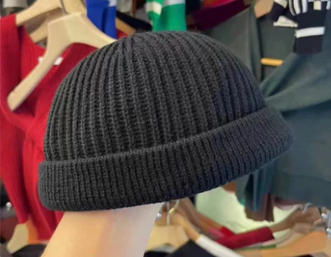 针织帽，瓜皮帽，围巾，有意者联系！可以单走...