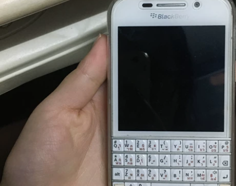 blackberry手机 备用机 可插卡联...
