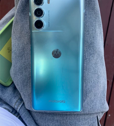 moto 摩托罗拉edge s30 外观如...