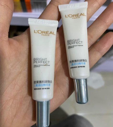 欧莱雅光子瓶7.5ml 美白精华 4支68...