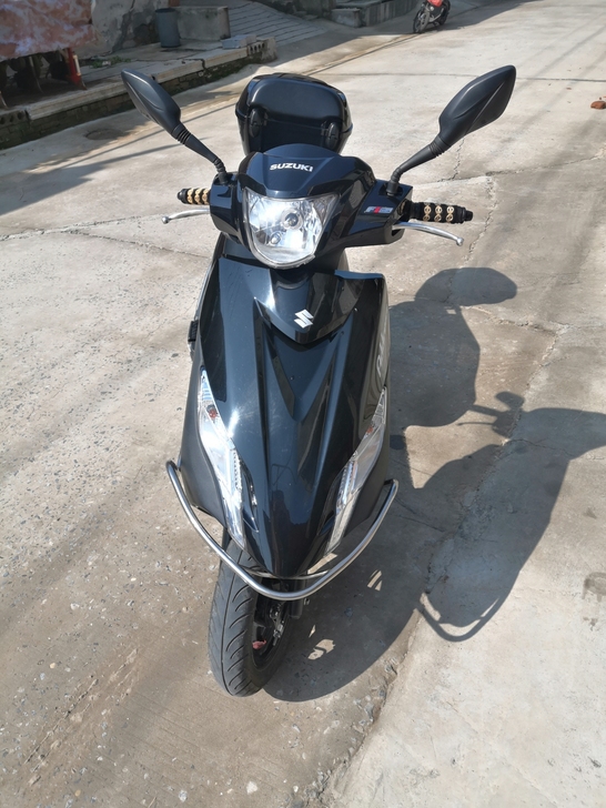 2020年4月上牌铃木uu踏板摩托车，本人...