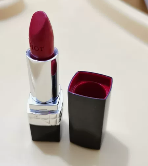 Dior/迪奥999大牌口红 结婚时表妹赠...