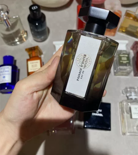 闲置自用香水 出几瓶闲置自用香水 冥府之...