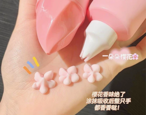 《赵露思推荐》樱花护手霜补水滋润手膜霜秋冬...