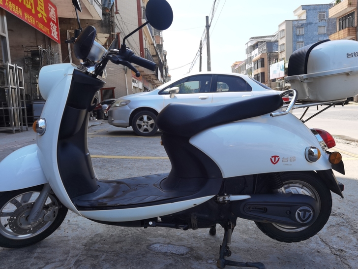 2020年10月台铃小绵羊电车。