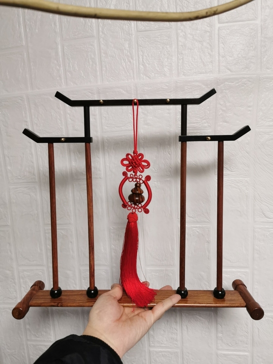 花梨木毛笔架 材质:缅甸花梨木,乌木。笔架...