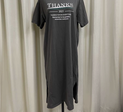 【灰色连衣裙T恤】 搭配坎肩、皮带或者折起...