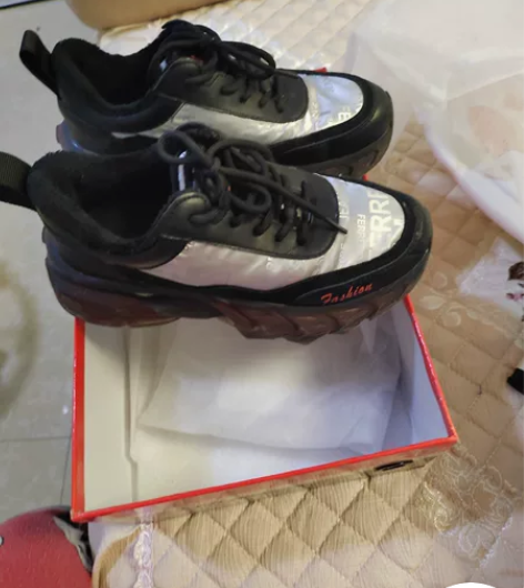 真皮厚底加绒运动鞋，35码的棉鞋，橘色拼色...