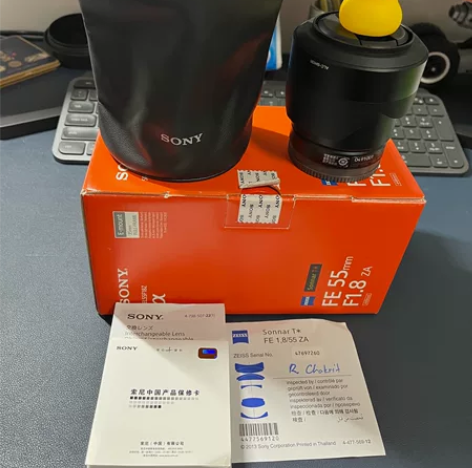 出索尼551.8镜头 商家勿扰 上海可面交...
