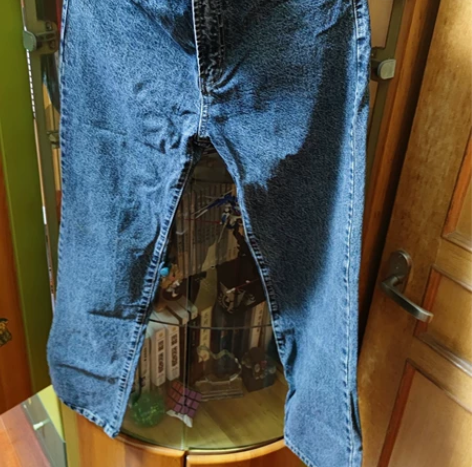 男士牛仔裤 后面被剪了一刀 170-175