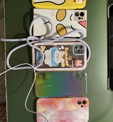 出一些闲置杂牌手机iPhone11挂绳透明...