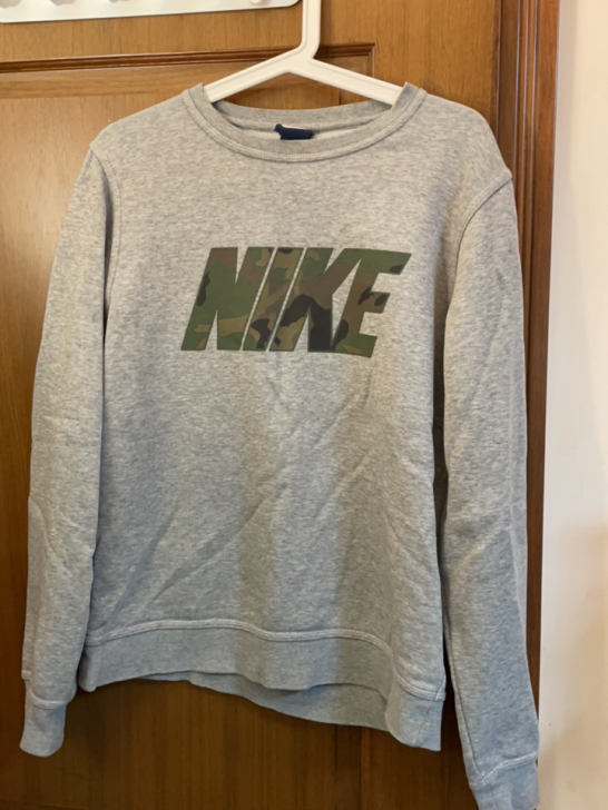 nike卫衣 S码