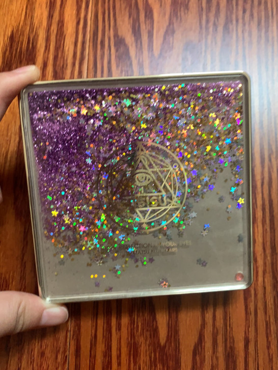 susisu苏西苏幻境流沙眼影盘正品12色...