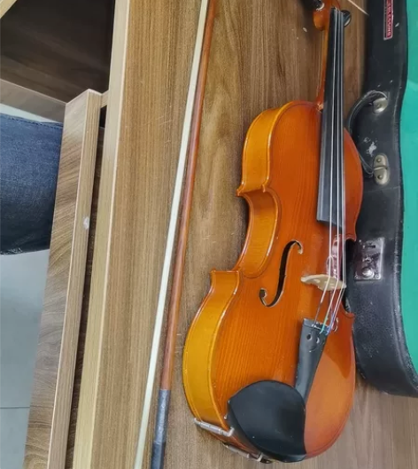 闲置小提琴，有爱好者来收走！琴声细腻，硬壳...