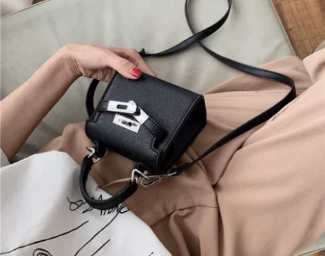 小号信封包黑色 感兴趣的话点“我想要”和我...