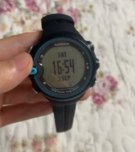 garmin  swim 游泳手表 佳明手...