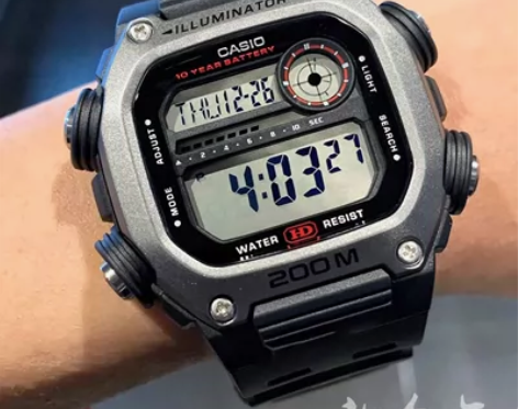 CASIO卡西欧手表 200米防水！十年电...