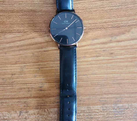 自用DW手表，19年京东购买，走时准确，现...