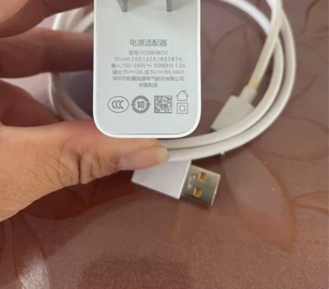 真我realme手机 30w原装充电器,支...