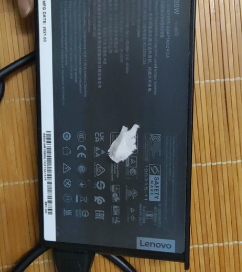 闲置包邮联想拯救者 原装笔记本充电器 拯救...