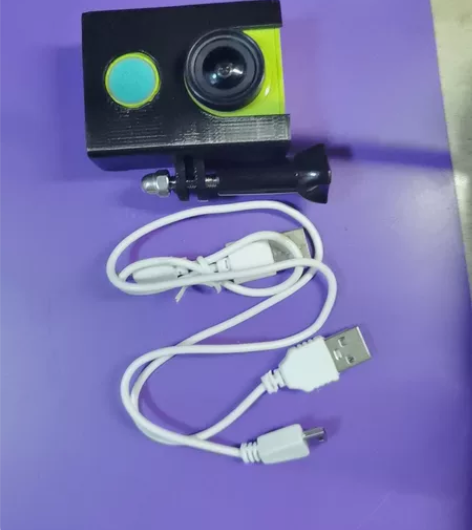 小蚁运动相机 带个打印件 感兴趣的话点“我...