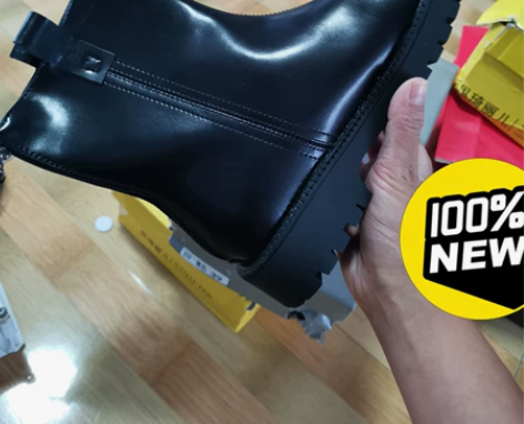 全新40码数加绒马丁靴，质量特别好，皮子特...