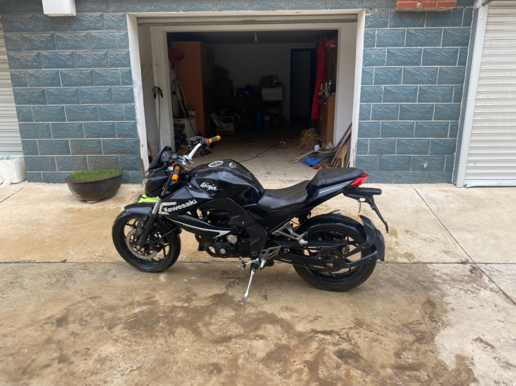 川崎翼虎。排量200cc，发票齐全，可上牌...