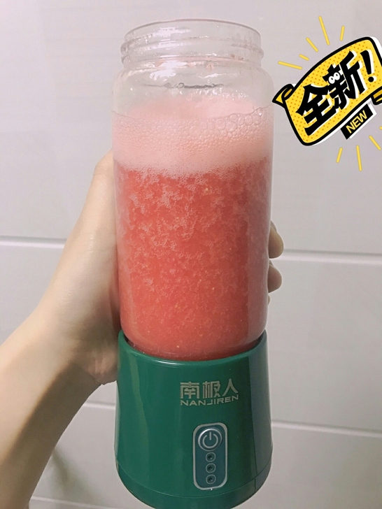 【包邮处理】全新南极人榨汁机家用便携式小型...
