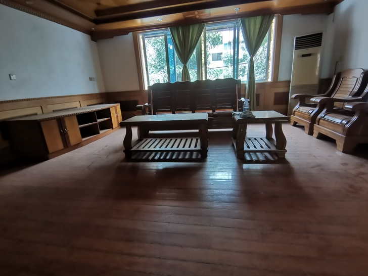 桂林市象山区 桂青园 4房2000