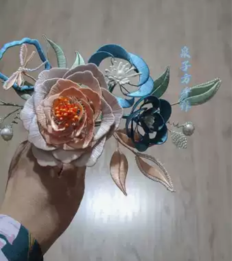 泉子方手作 缠花大发梳 欣赏