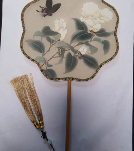 自己绘制的国画工笔花鸟团扇双面都画了，真丝...