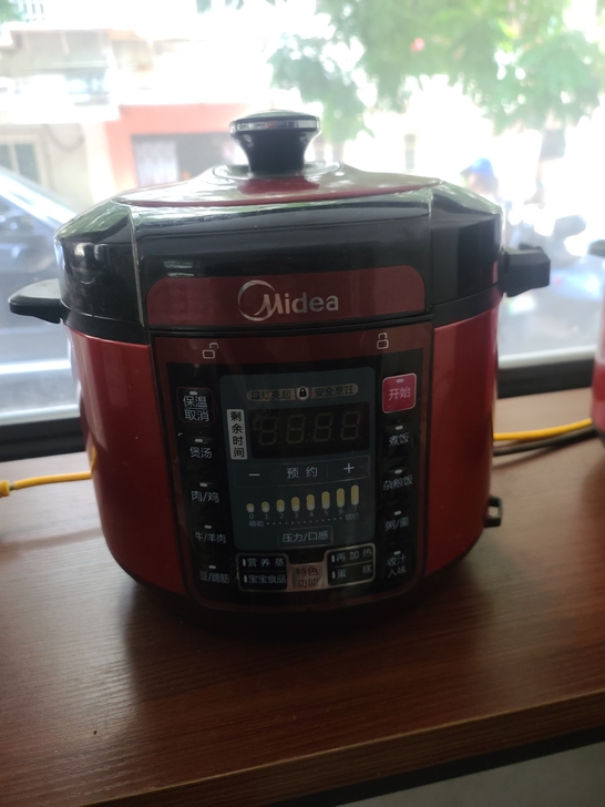 九成新美的电压力锅高压锅全自动饭煲5L，不...