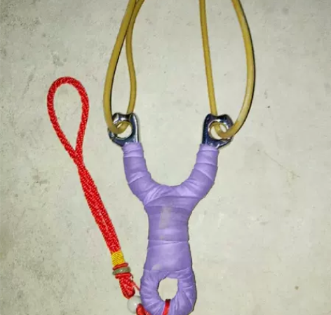 304不锈钢弹弓， 感兴趣的话给我留言吧！