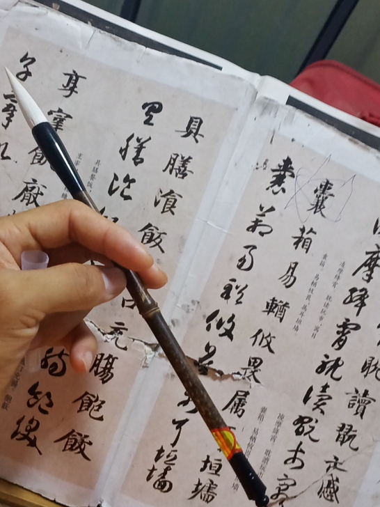 纯动物毛毛笔。细嫩光锋。御笔黄狼尾。鼠须,...