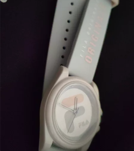 斐乐手表 七月份得物买的，因为某些原因只戴...