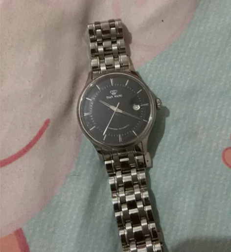 天王手表9成新，买来几乎没咋带，原装钢带，...