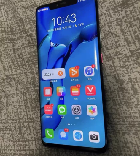 国行。99新。华为Mate 20pro. ...