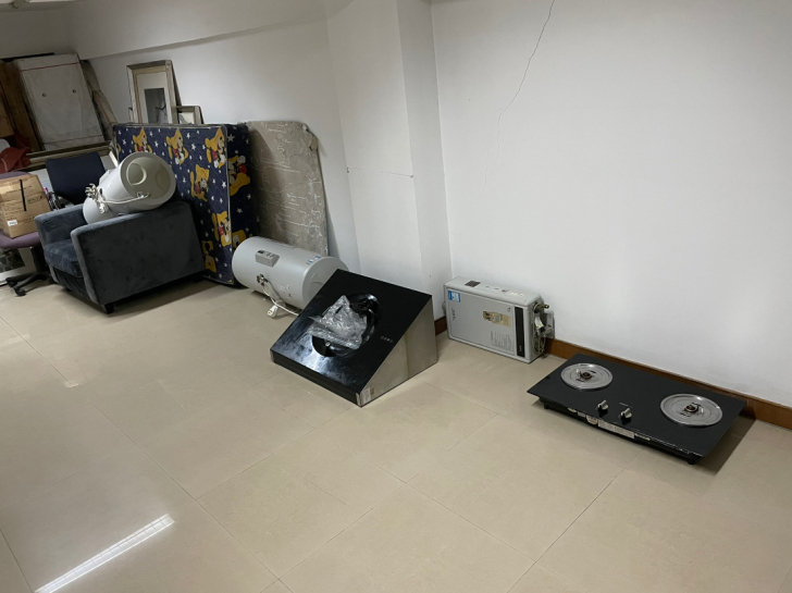 史密斯电热水器60升，燃气热水器12升，价...