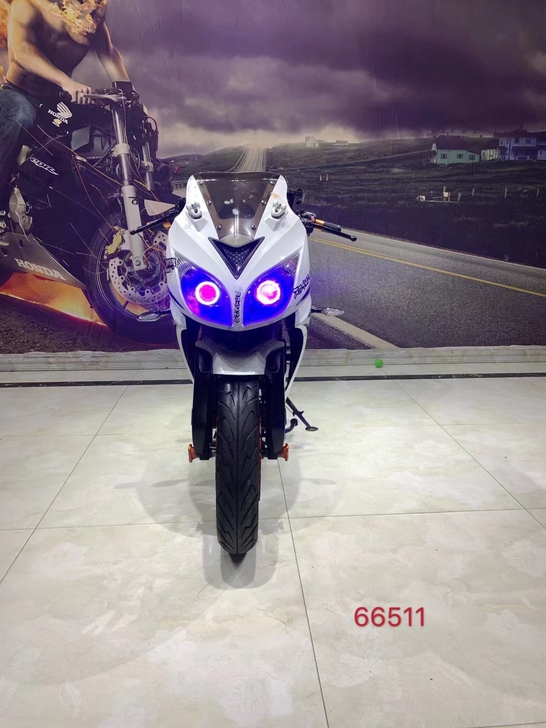 北极光250到货,最高配置改装爆闪恶魔眼,...