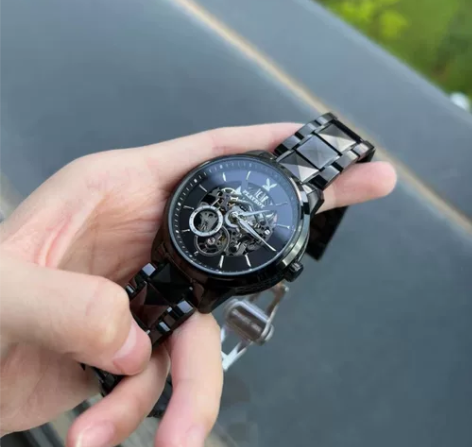 花花公子自用手表，买了1个多月不想戴了，转...