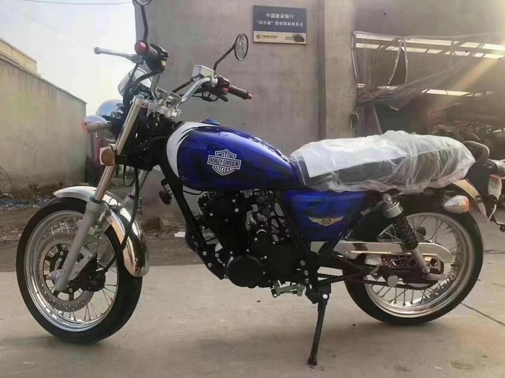 全新泰版哈雷复古拿铁,黄金排量175cc高...