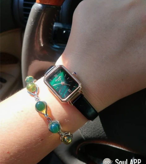 小绿手表，19.99元转让，全新 感兴趣的...