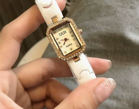 小巧方形白色陶瓷手表女表时尚百搭优雅精致女...