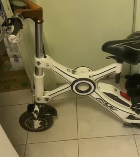 恩斯迈x1折叠电动车，原价5q左右加上牌价...