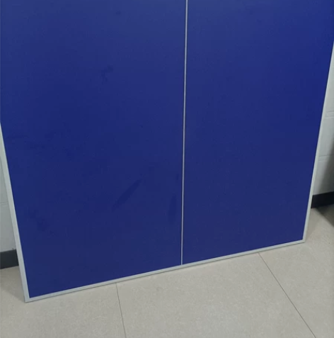 正品红双喜乒乓球桌几乎全新桌角有一点磕碰但...