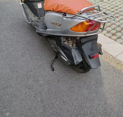 出售一手铃木qs100/t踏板摩托车一台。...