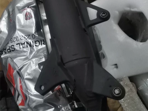 雅马哈Bws150排气管，化油器版，飞鹰城...